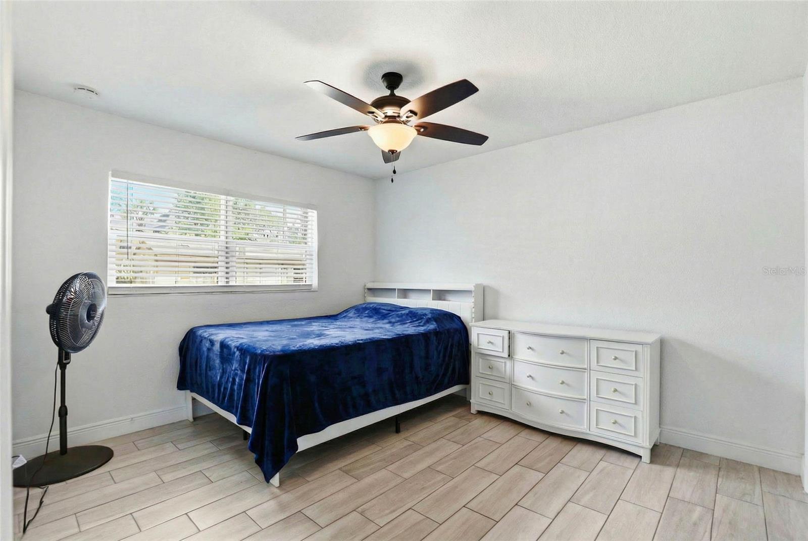 2521 W CREST AVE, TAMPA, FL, 33614