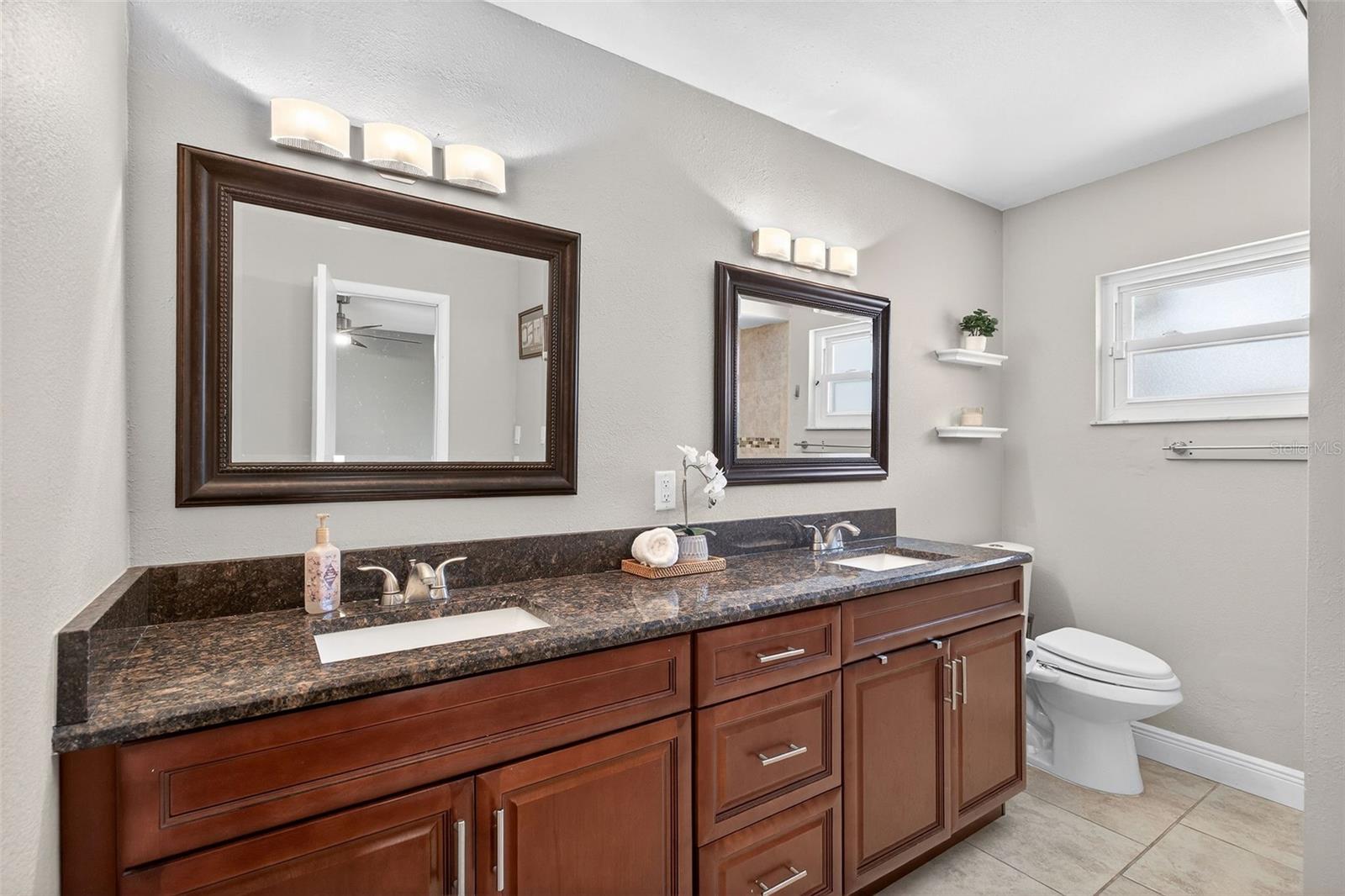 8878 LARWIN LN, ORLANDO, FL, 32817