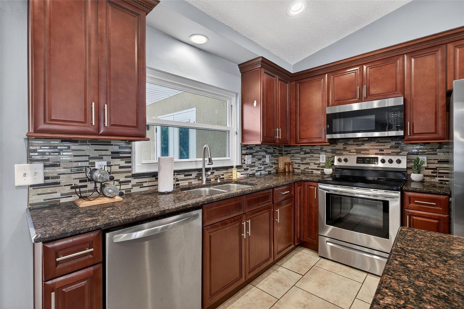 8878 LARWIN LN, ORLANDO, FL, 32817