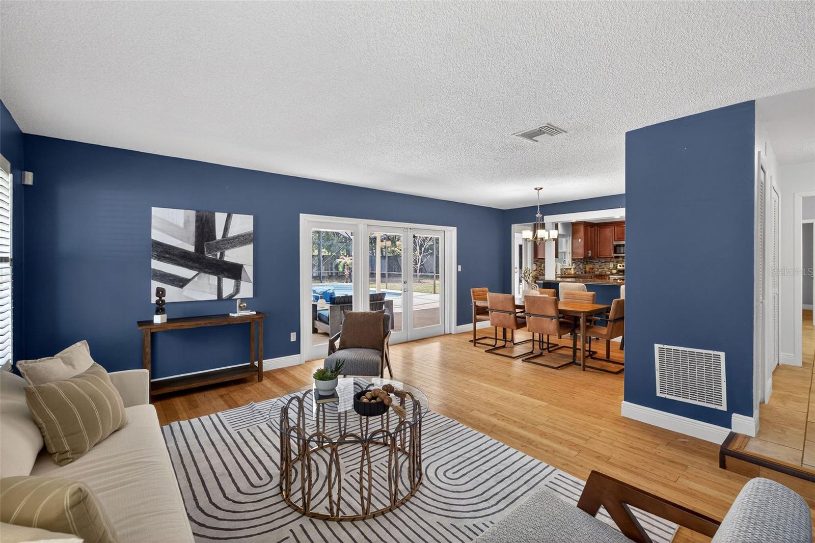 8878 LARWIN LN, ORLANDO, FL, 32817