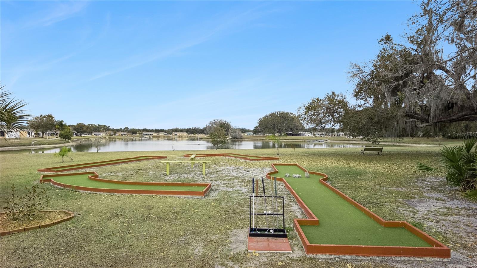 1703 CLUB CIR, LAKESHORE, FL, 33854