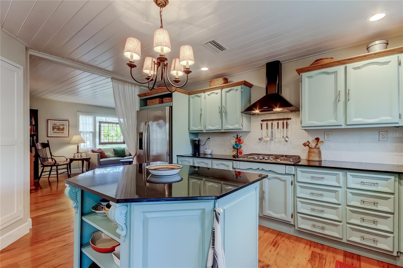 400 MIRA VISTA DR, DUNEDIN, FL, 34698