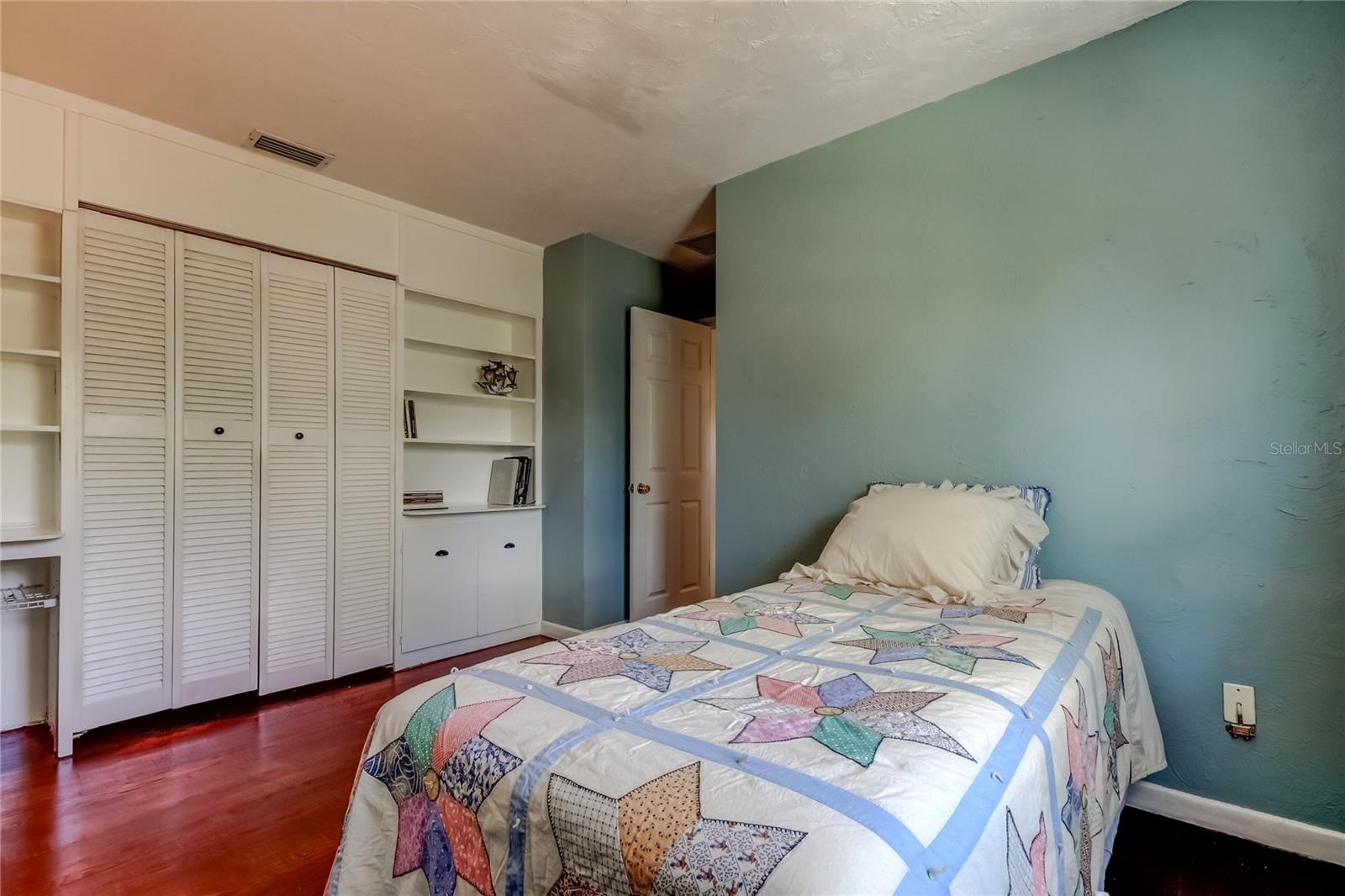 400 MIRA VISTA DR, DUNEDIN, FL, 34698