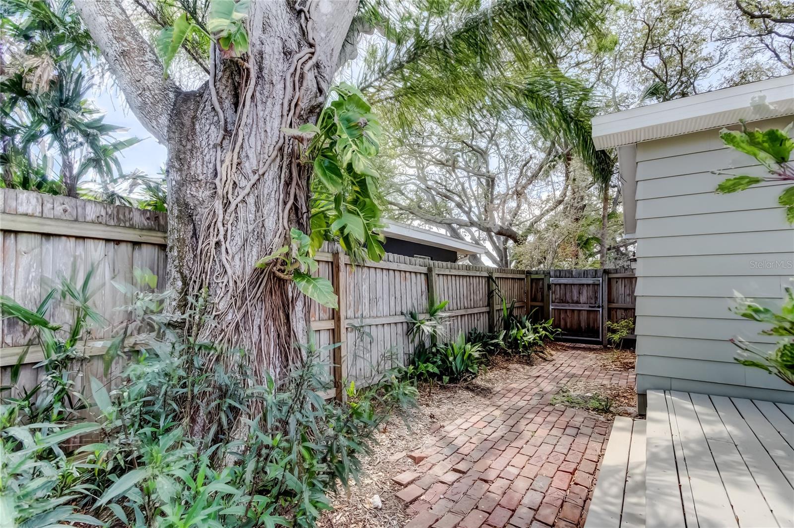 400 MIRA VISTA DR, DUNEDIN, FL, 34698