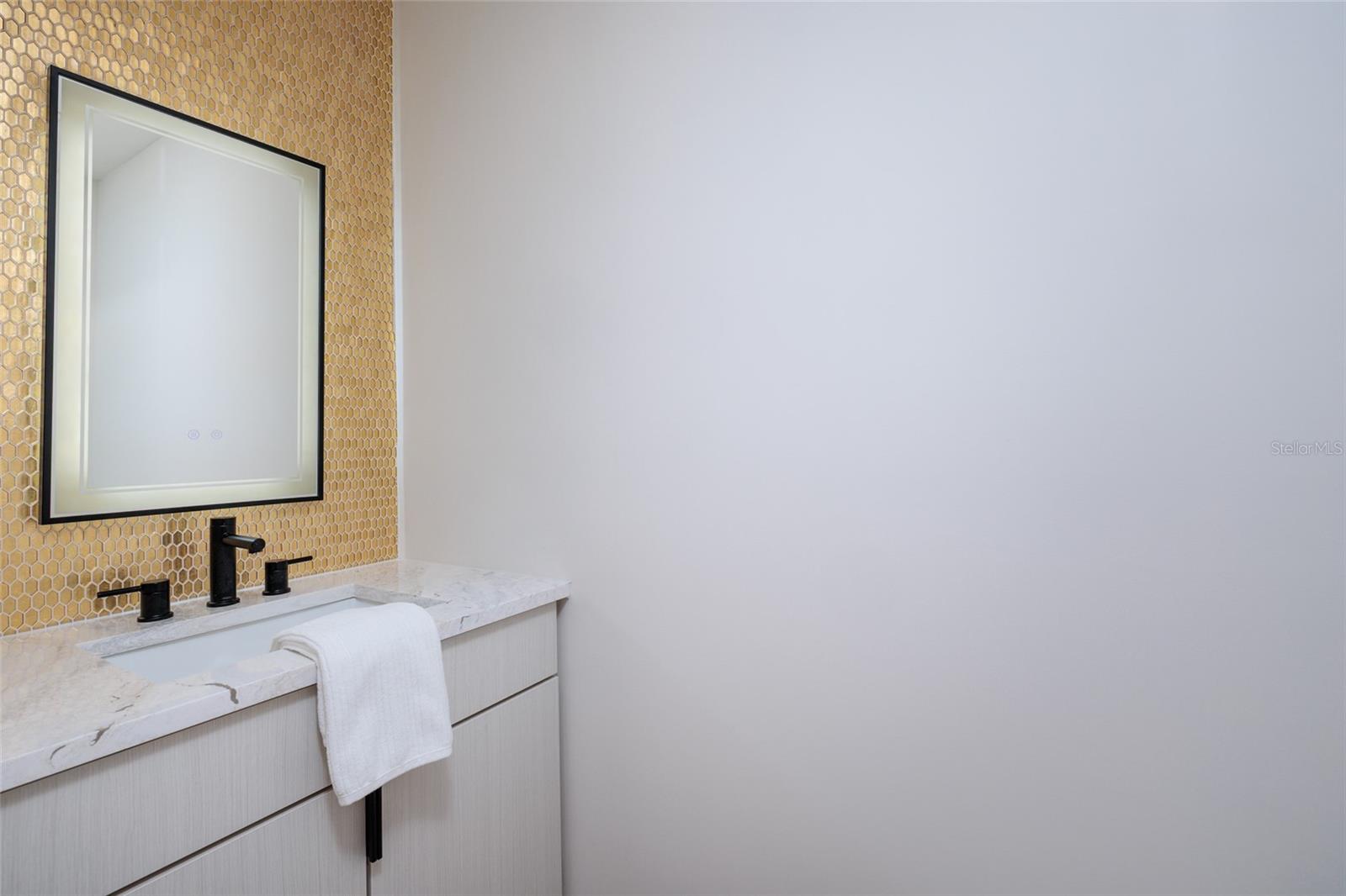 TB8479698 Property Photo