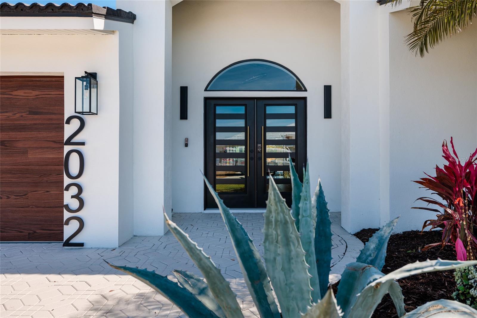 TB8479698 Property Photo