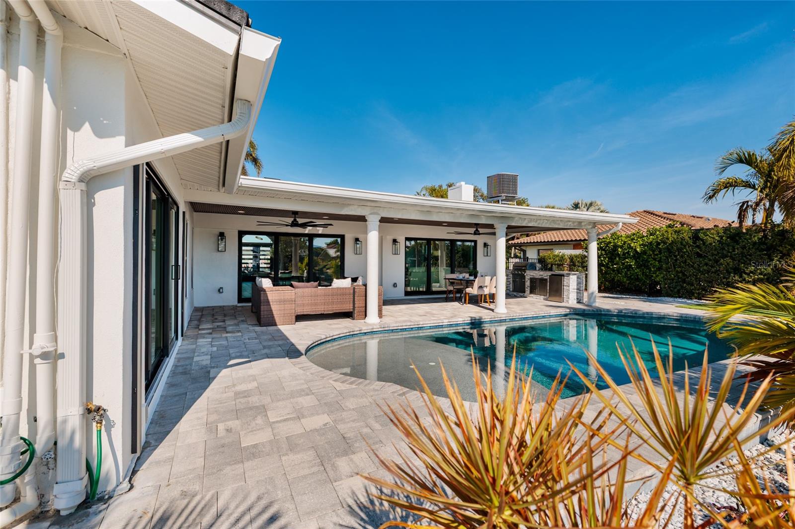 TB8479698 Property Photo