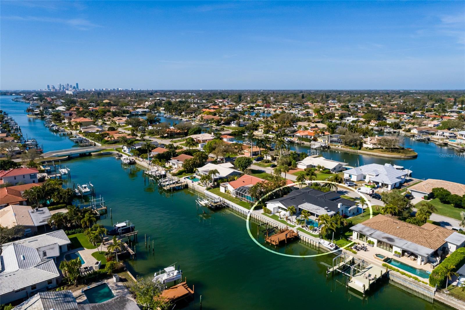 TB8479698 Property Photo