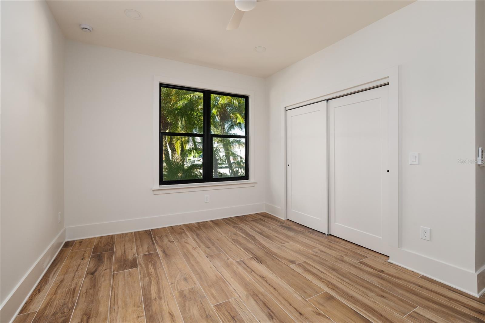 TB8479698 Property Photo