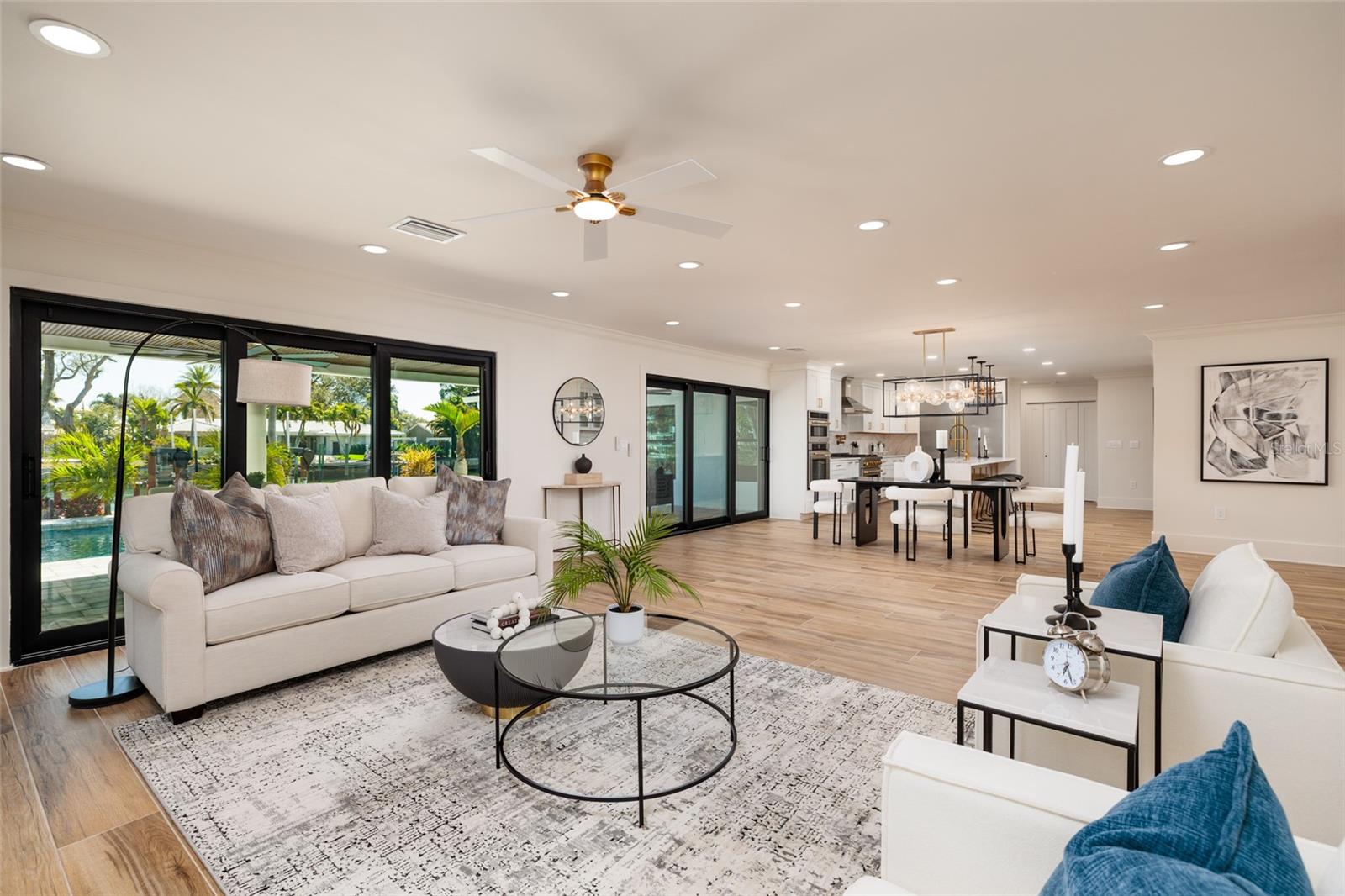 TB8479698 Property Photo