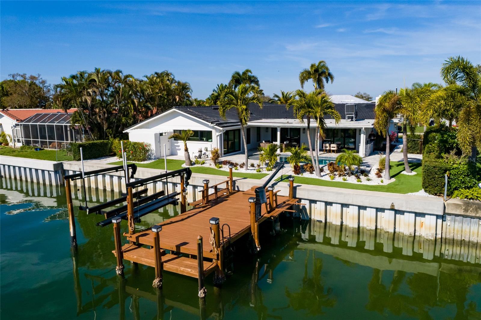 TB8479698 Property Photo