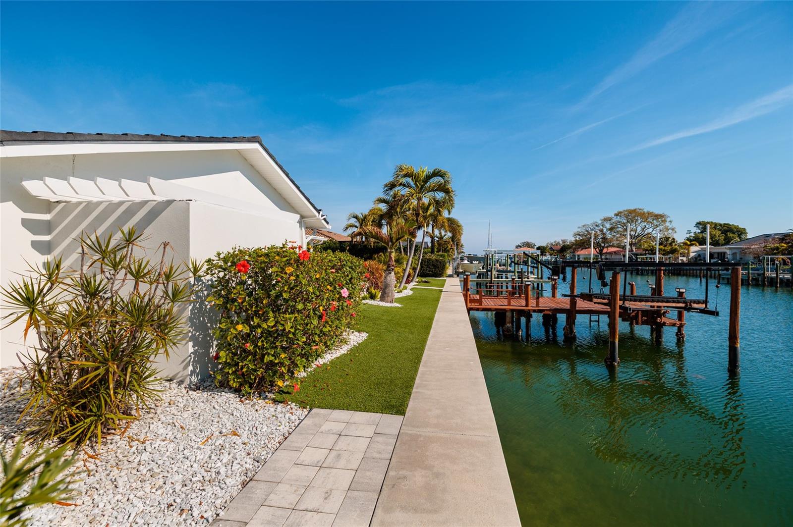 TB8479698 Property Photo