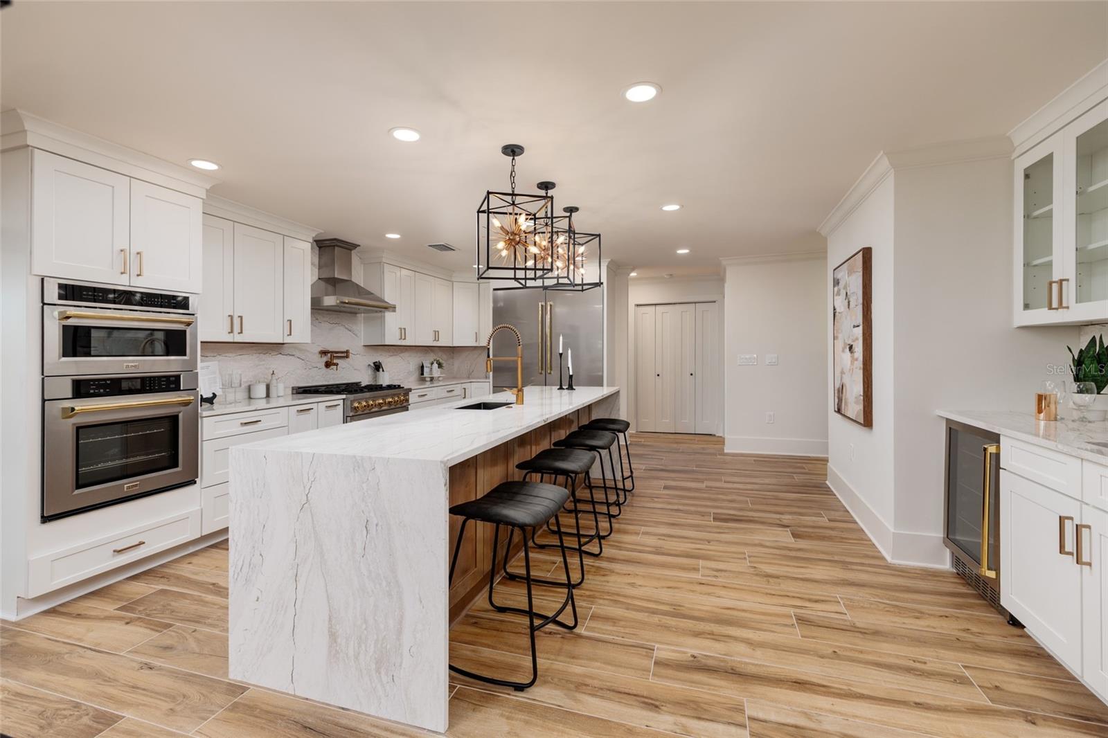 TB8479698 Property Photo