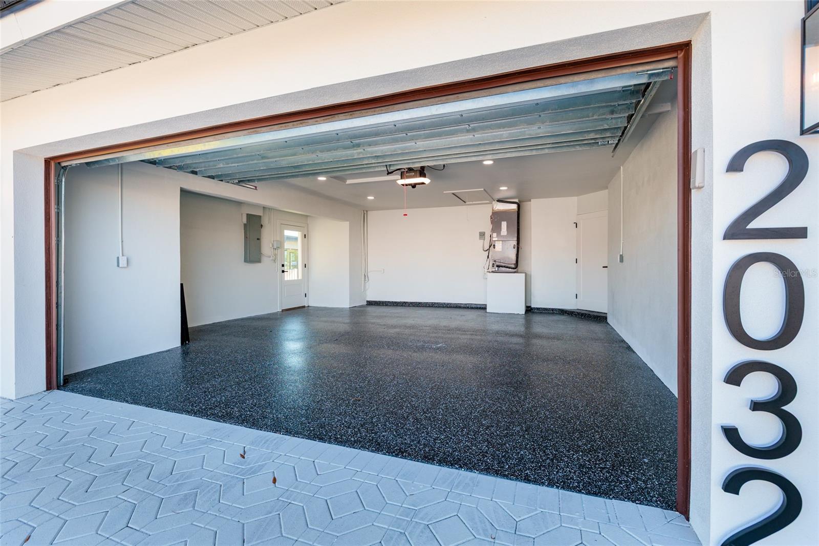 TB8479698 Property Photo