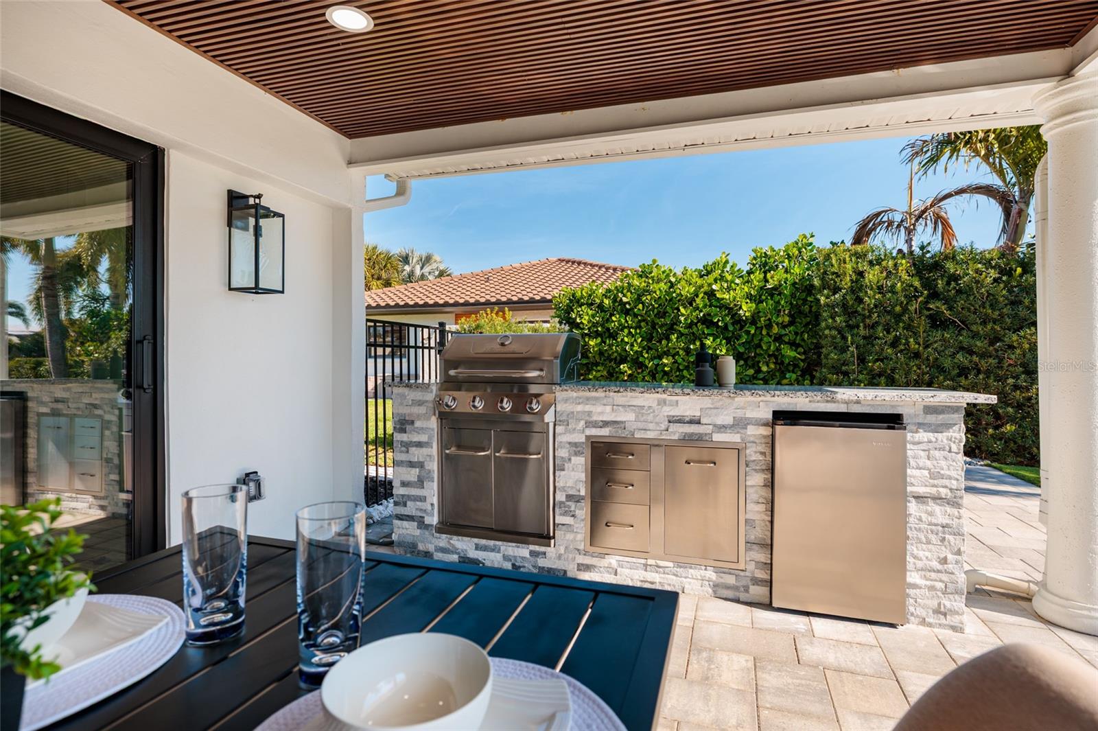 TB8479698 Property Photo