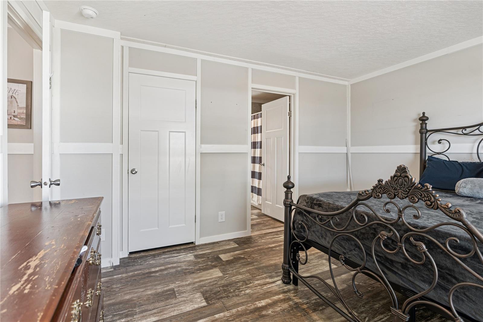 L4959680 Property Photo