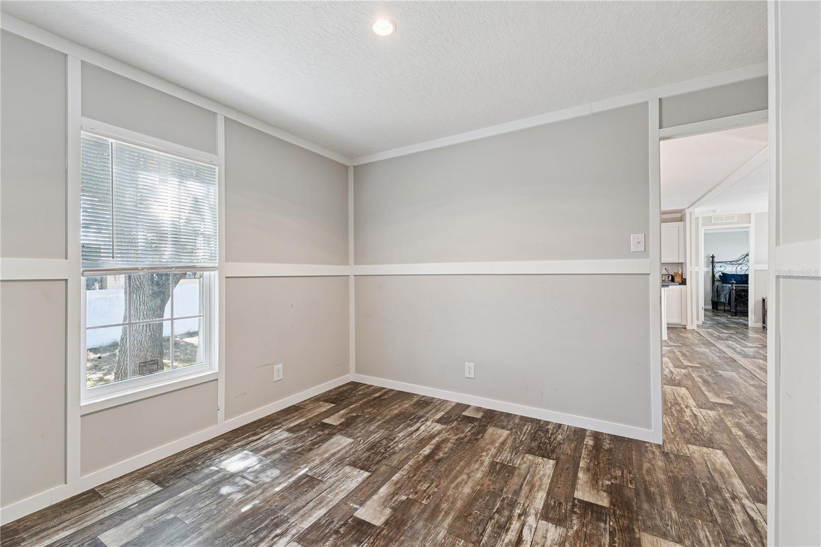 L4959680 Property Photo