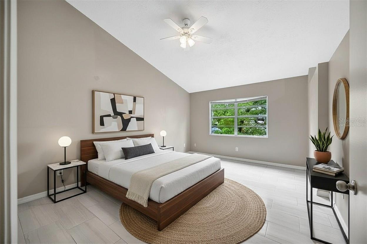 9465 FOREST HILLS CIR, TAMPA, FL, 33612