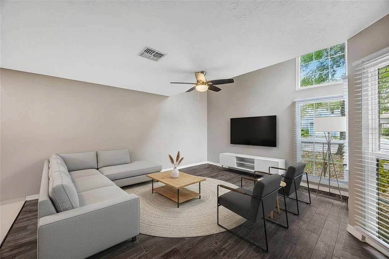 9465 FOREST HILLS CIR, TAMPA, FL, 33612