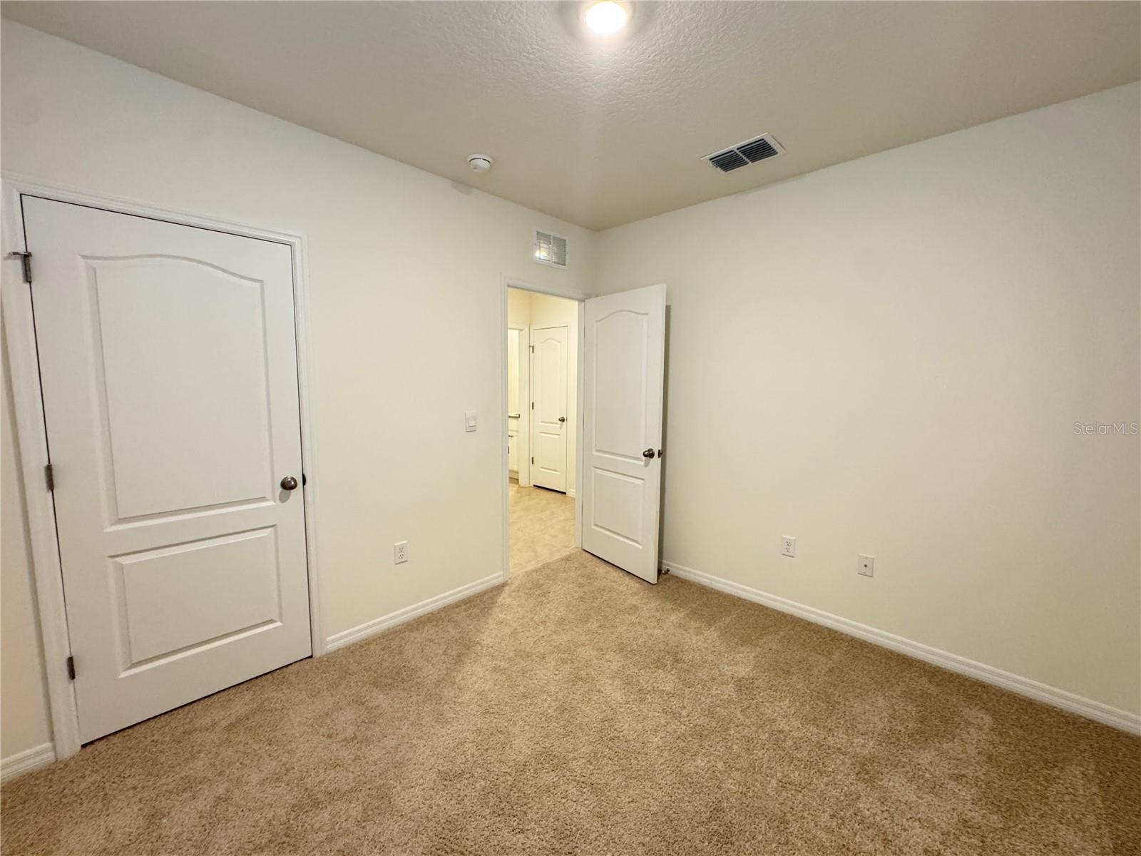 1180 CASCADES AVE, DAVENPORT, FL, 33837