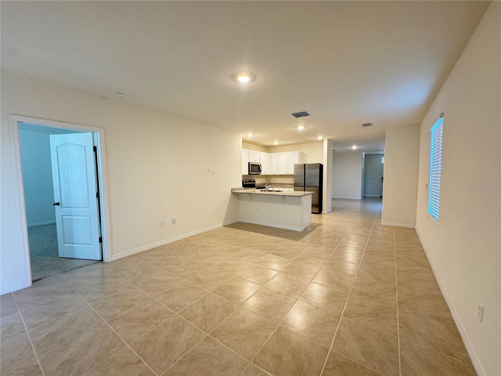 1180 CASCADES AVE, DAVENPORT, FL, 33837