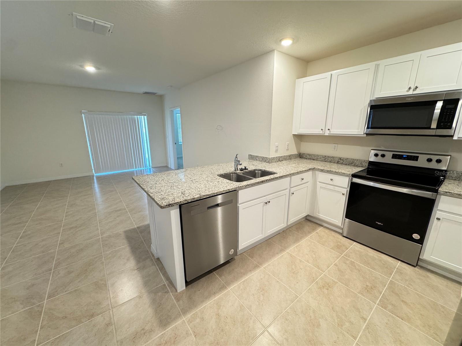 1180 CASCADES AVE, DAVENPORT, FL, 33837