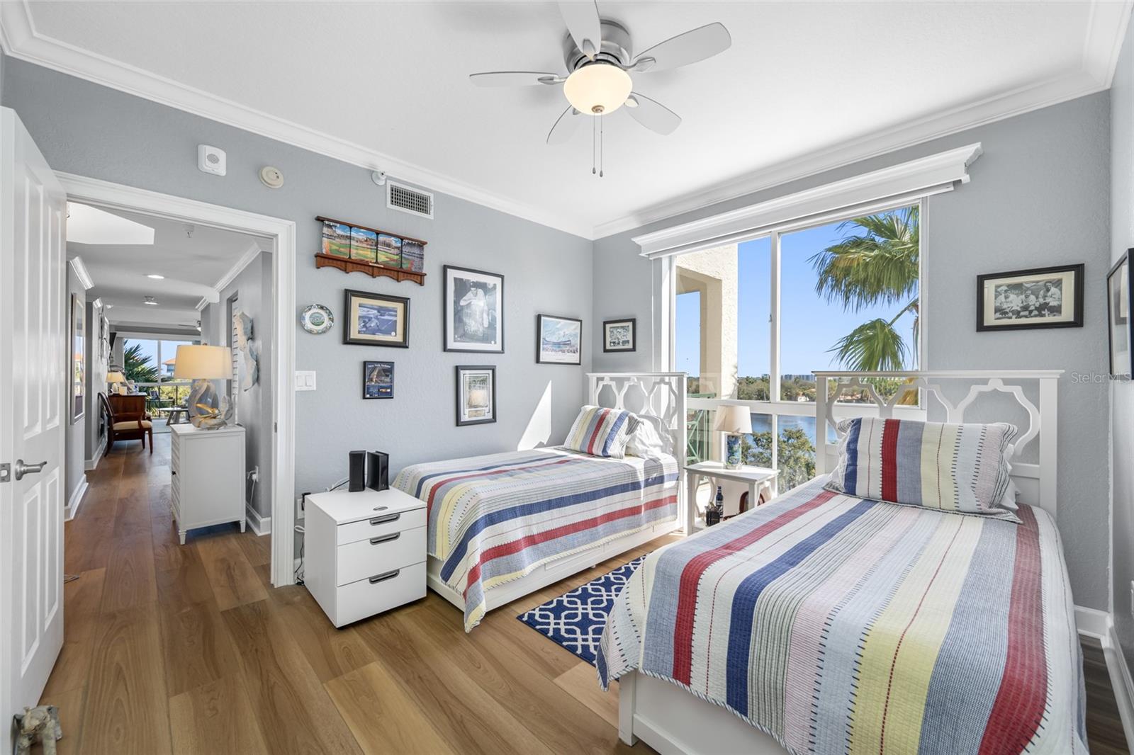 Spacious & Bright Guest bedroom, with Lake views