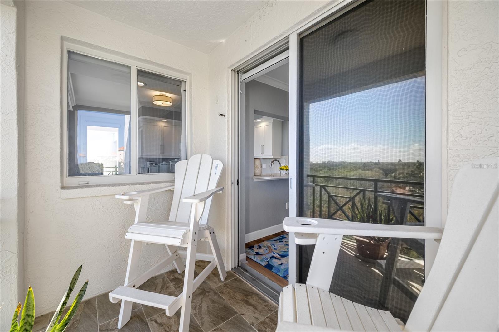 Southeast patio – spacious enough