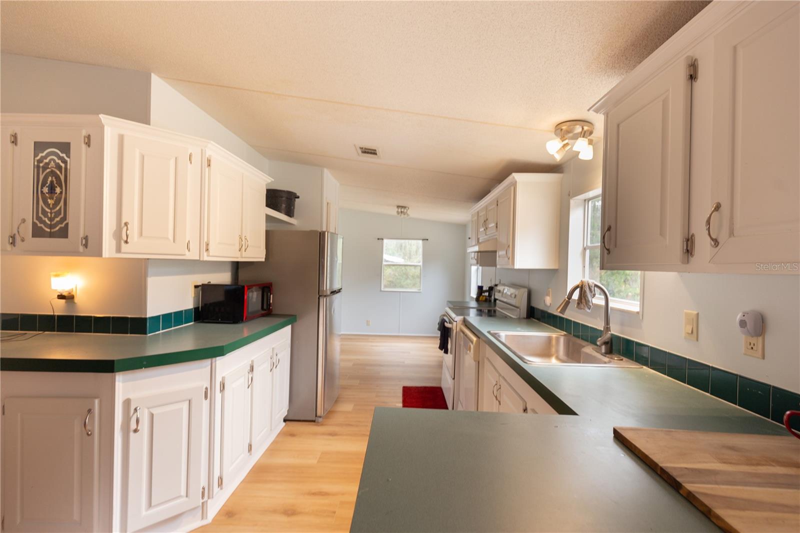 11602 NE US HIGHWAY 301, WALDO, FL, 32694