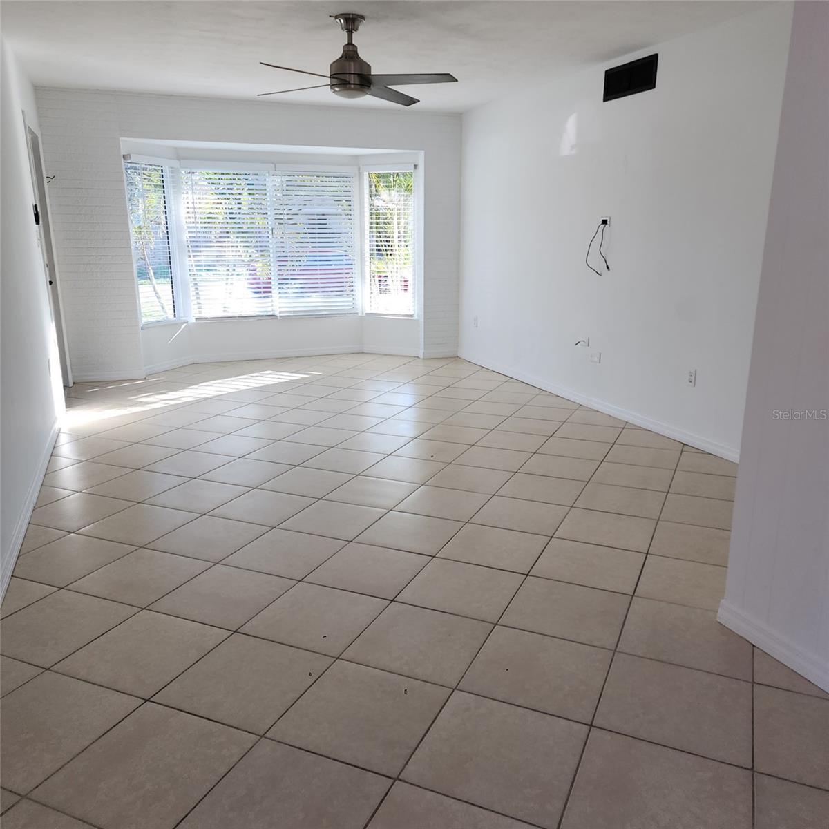 3925 OMEGA LN, SARASOTA, FL, 34235