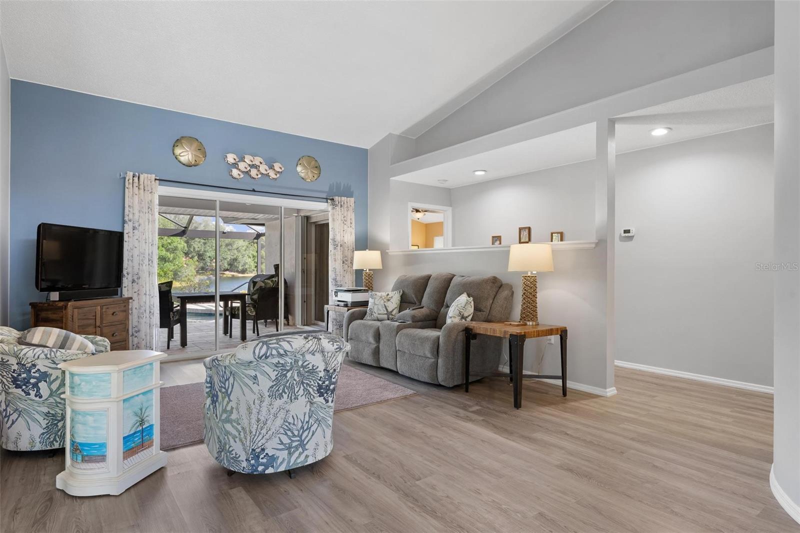 5009 SOUTHERN PINE CIR, VENICE, FL, 34293