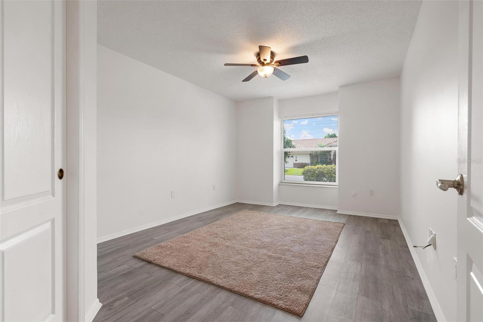 5009 SOUTHERN PINE CIR, VENICE, FL, 34293