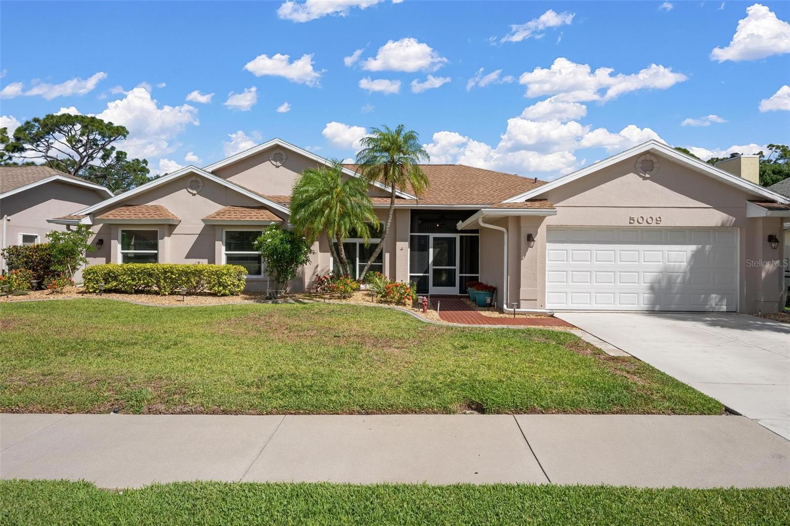 5009 SOUTHERN PINE CIR, VENICE, FL, 34293