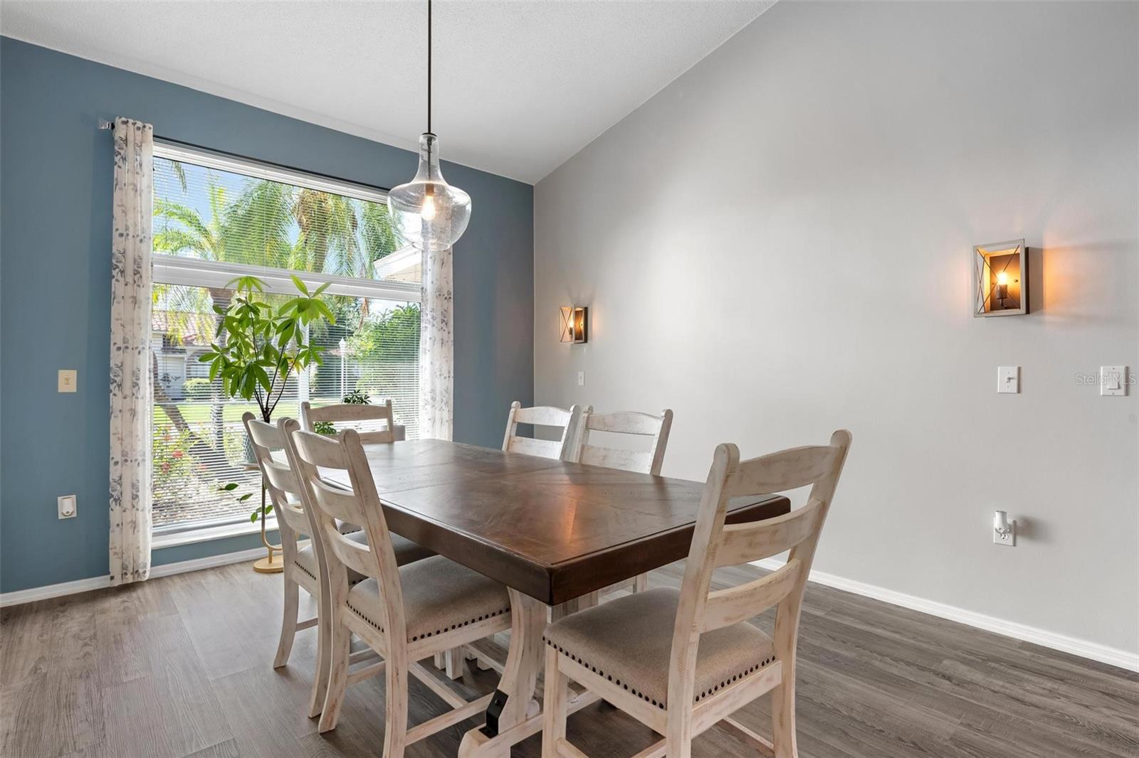 5009 SOUTHERN PINE CIR, VENICE, FL, 34293