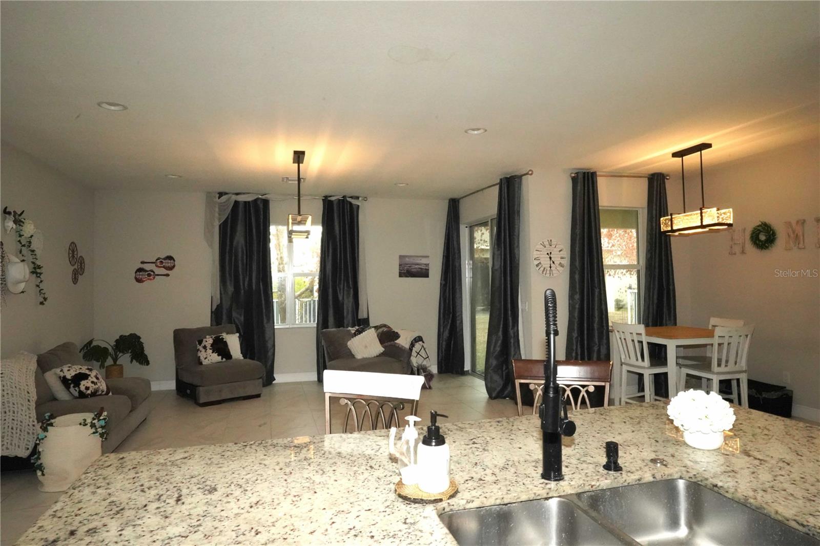 1271 NW LEONARDO CIR, PORT ST LUCIE, FL, 34986