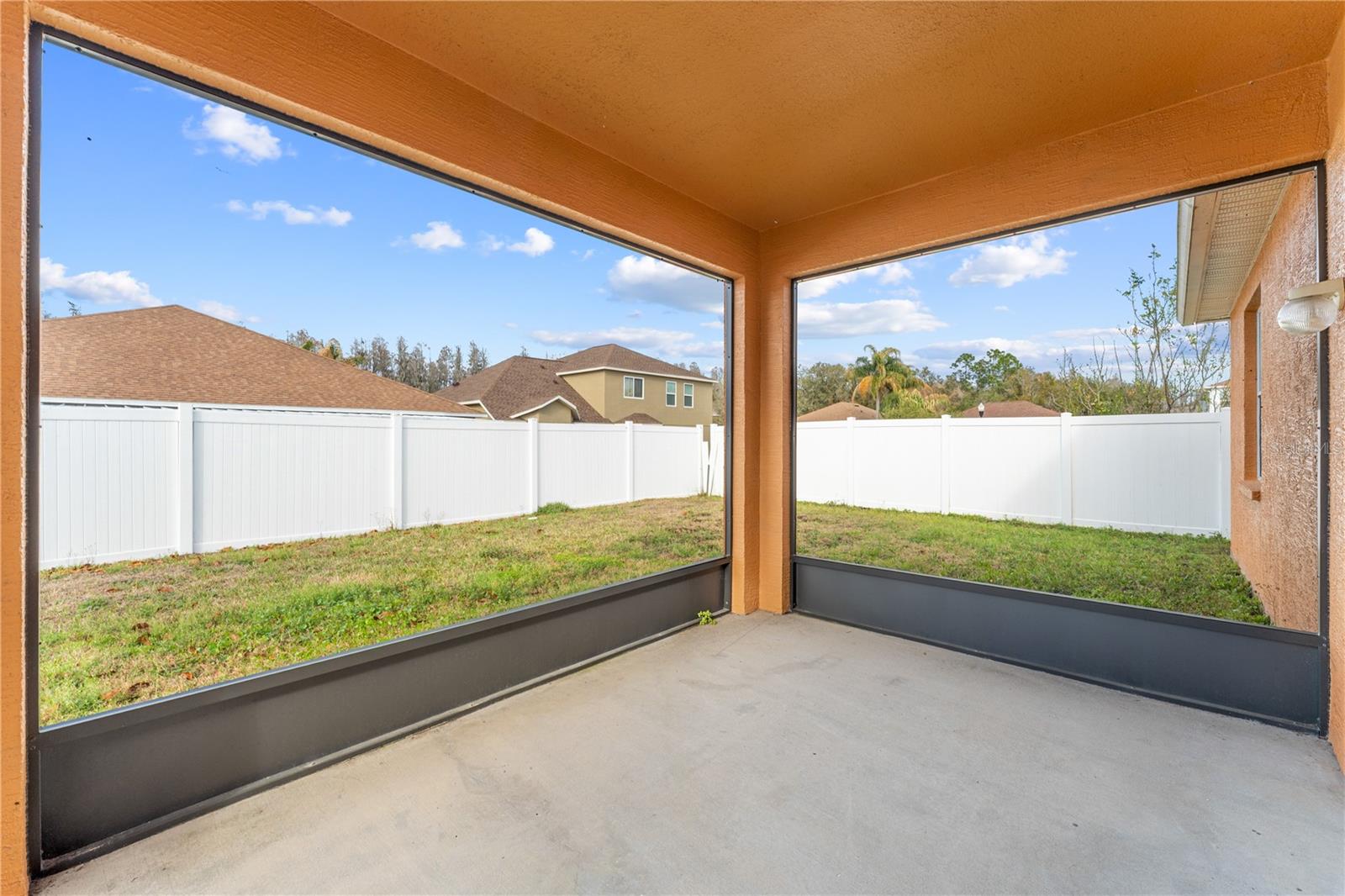 10416 MEADOW SPRING DR, TAMPA, FL, 33647