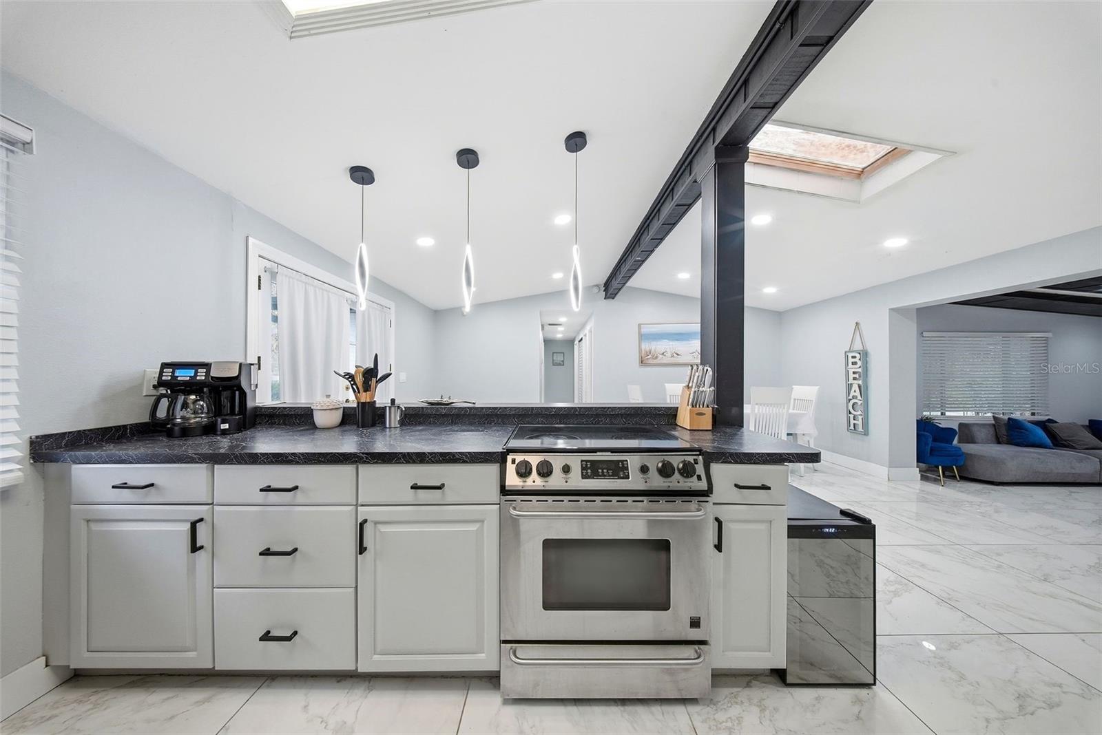 12116 N 52ND ST, TEMPLE TERRACE, FL, 33617