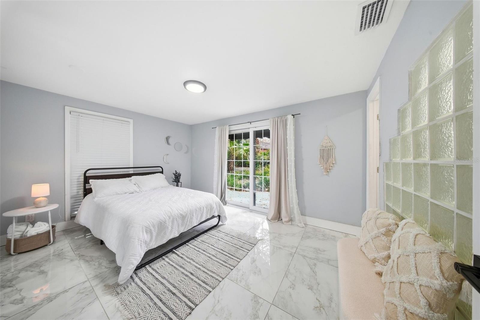 12116 N 52ND ST, TEMPLE TERRACE, FL, 33617