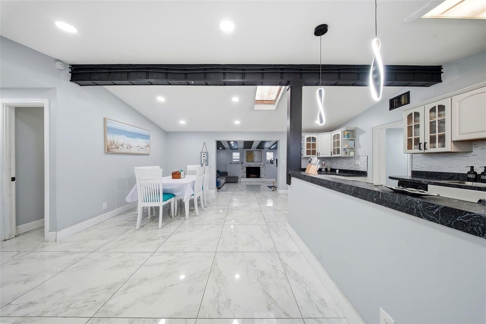 12116 N 52ND ST, TEMPLE TERRACE, FL, 33617