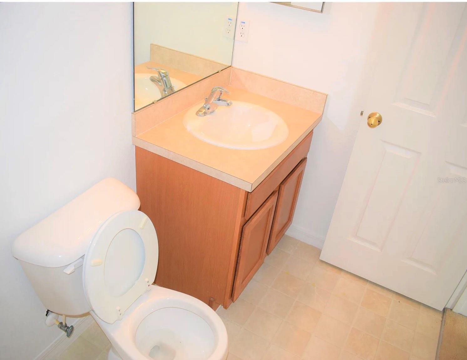 521 CRESTING OAK CIR #76, ORLANDO, FL, 32824