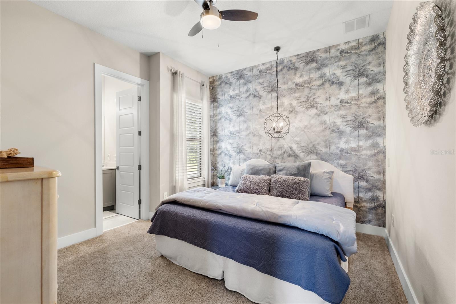 25620 GRANDVIEW POINTE, SORRENTO, FL, 32776