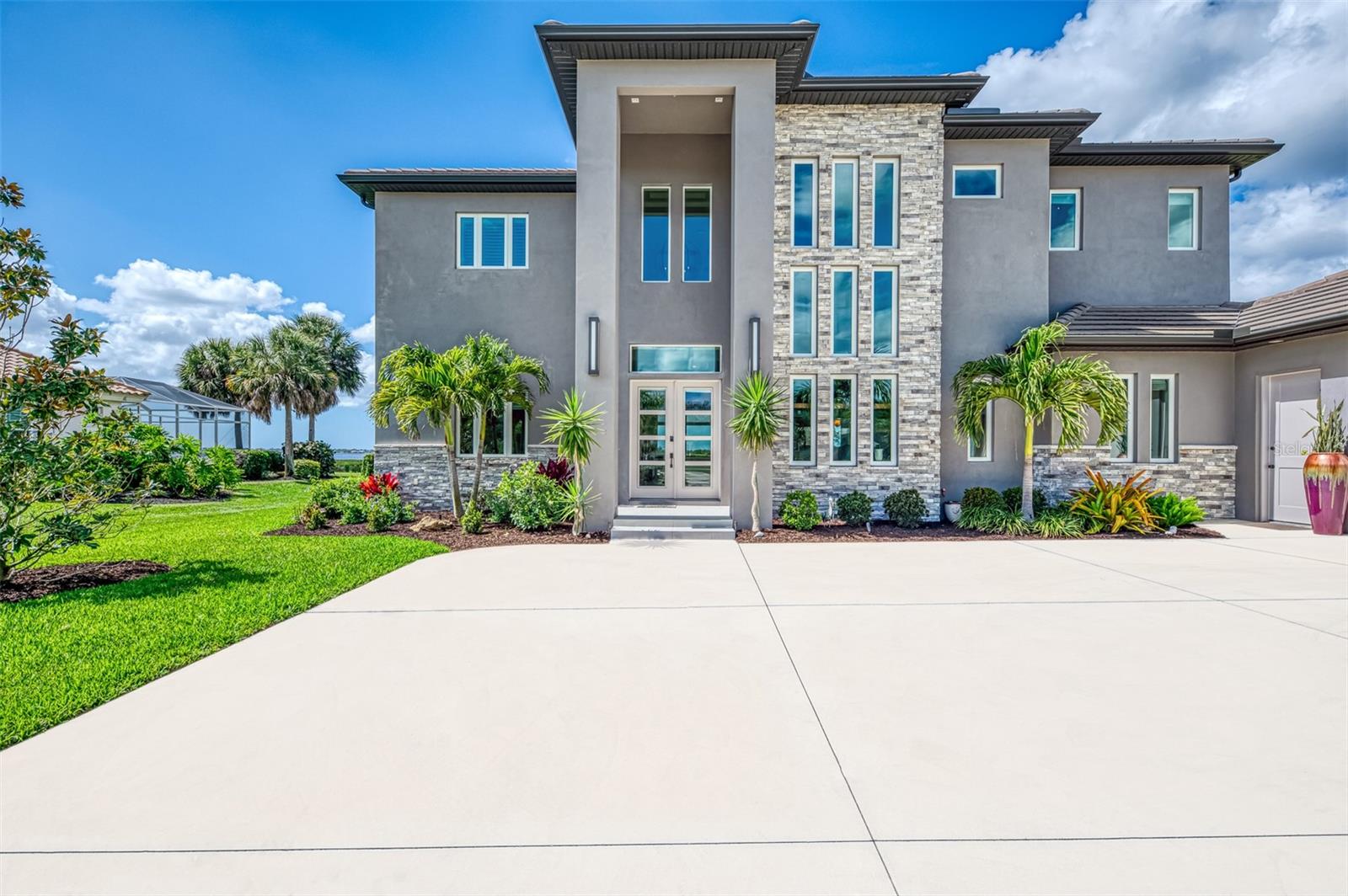 3051 RIVERSHORE LN, PORT CHARLOTTE, FL, 33953