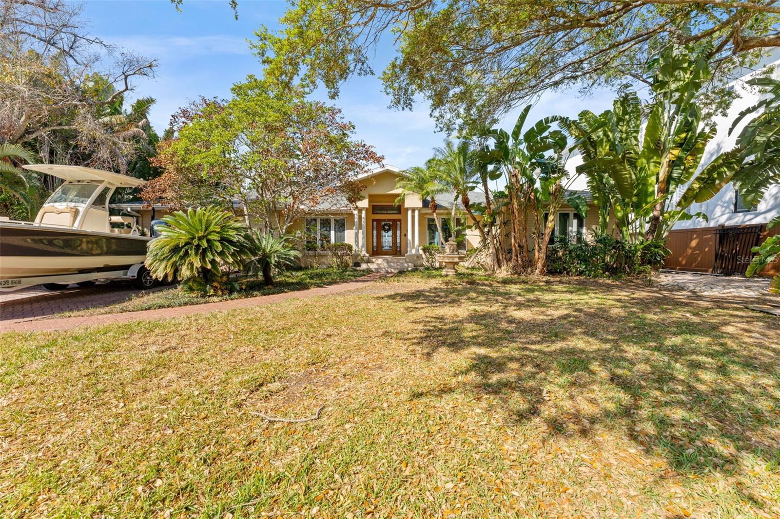 TB8480078 Property Photo