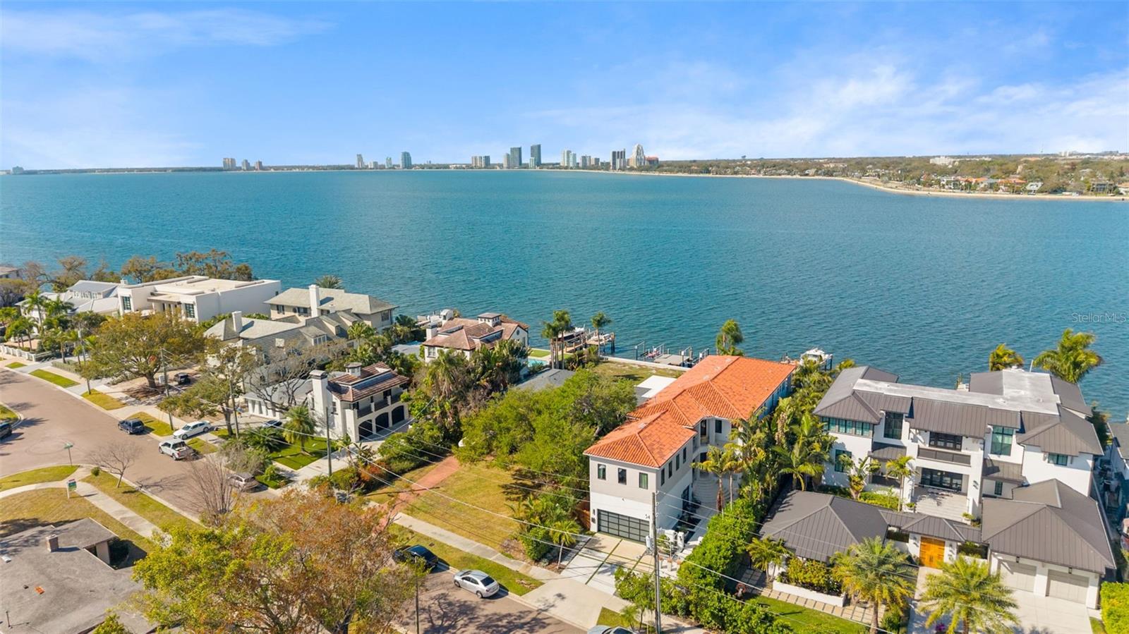 TB8480078 Property Photo