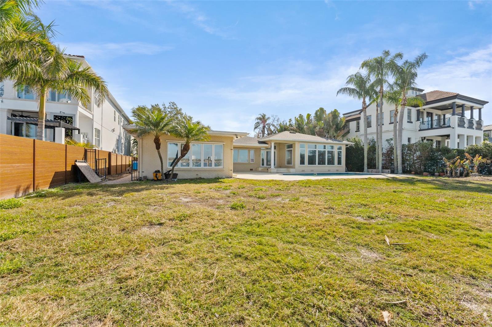 TB8480078 Property Photo