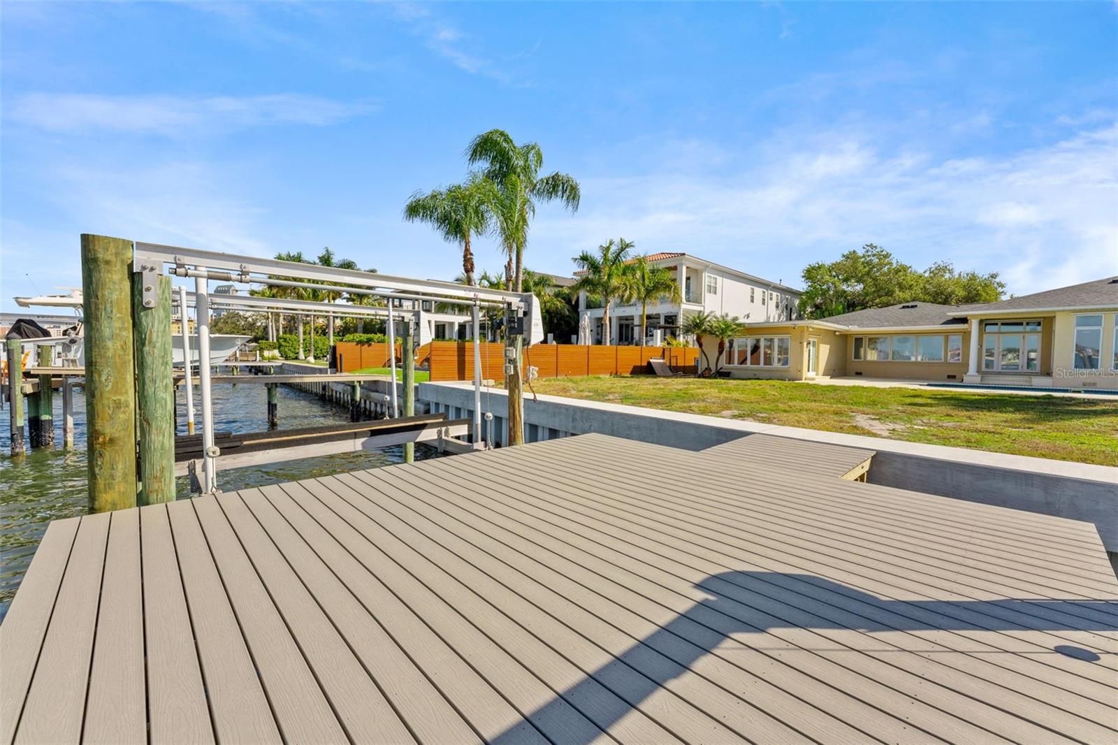 TB8480078 Property Photo