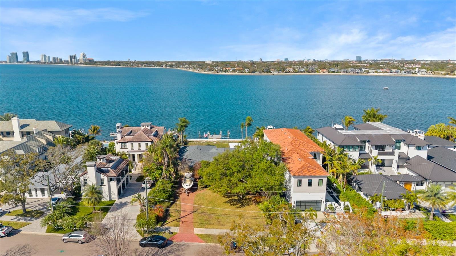 TB8480078 Property Photo