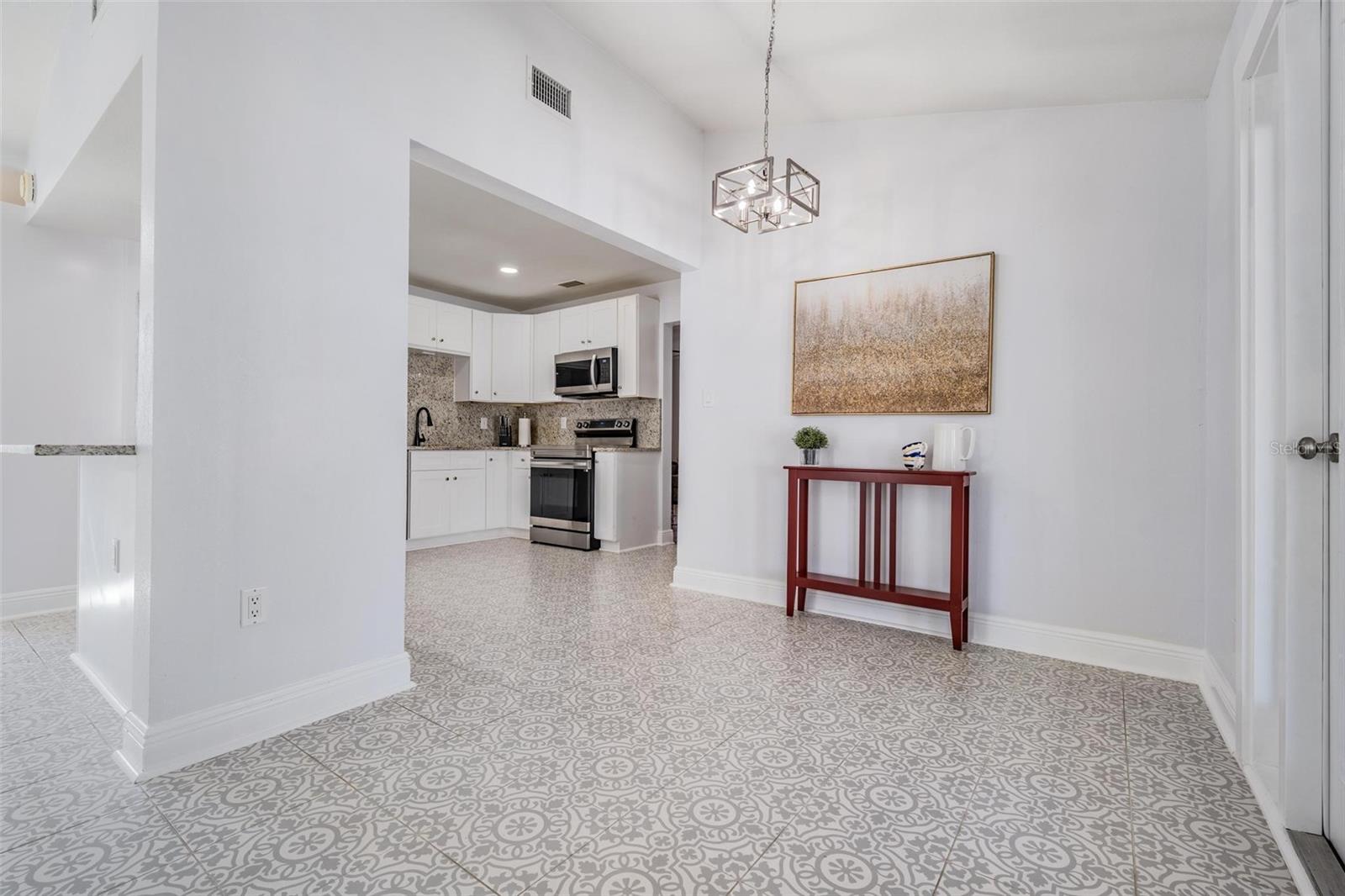 7307 N HIGHLAND AVE, TAMPA, FL, 33604