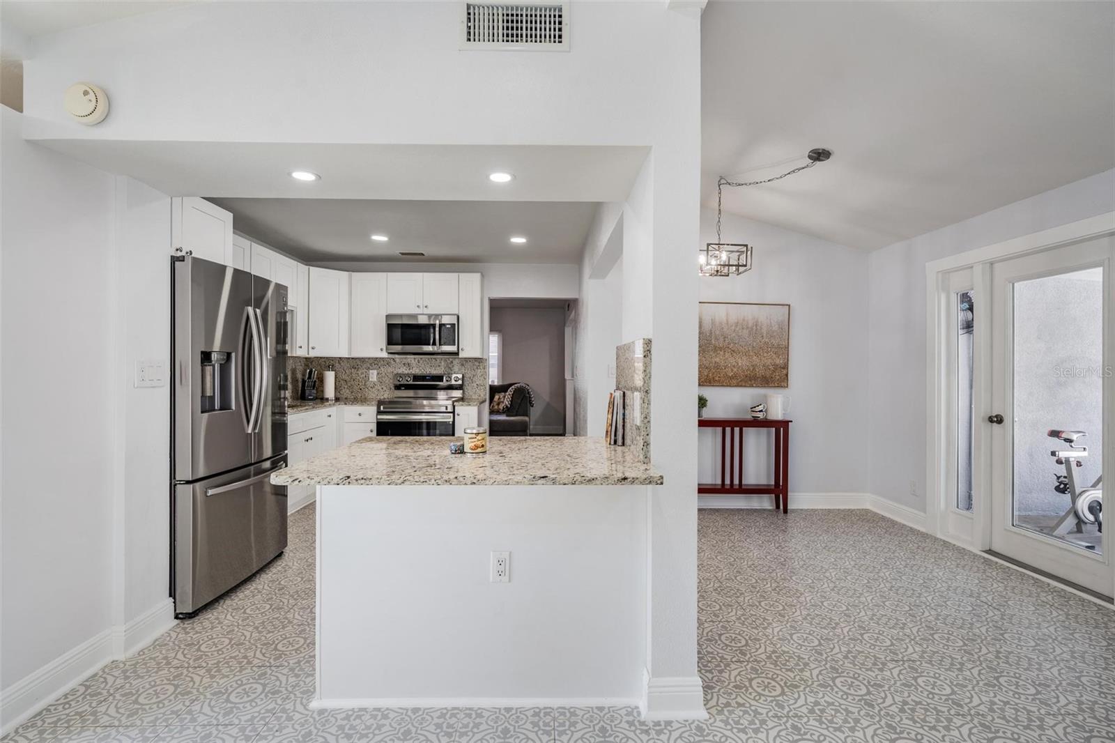 7307 N HIGHLAND AVE, TAMPA, FL, 33604