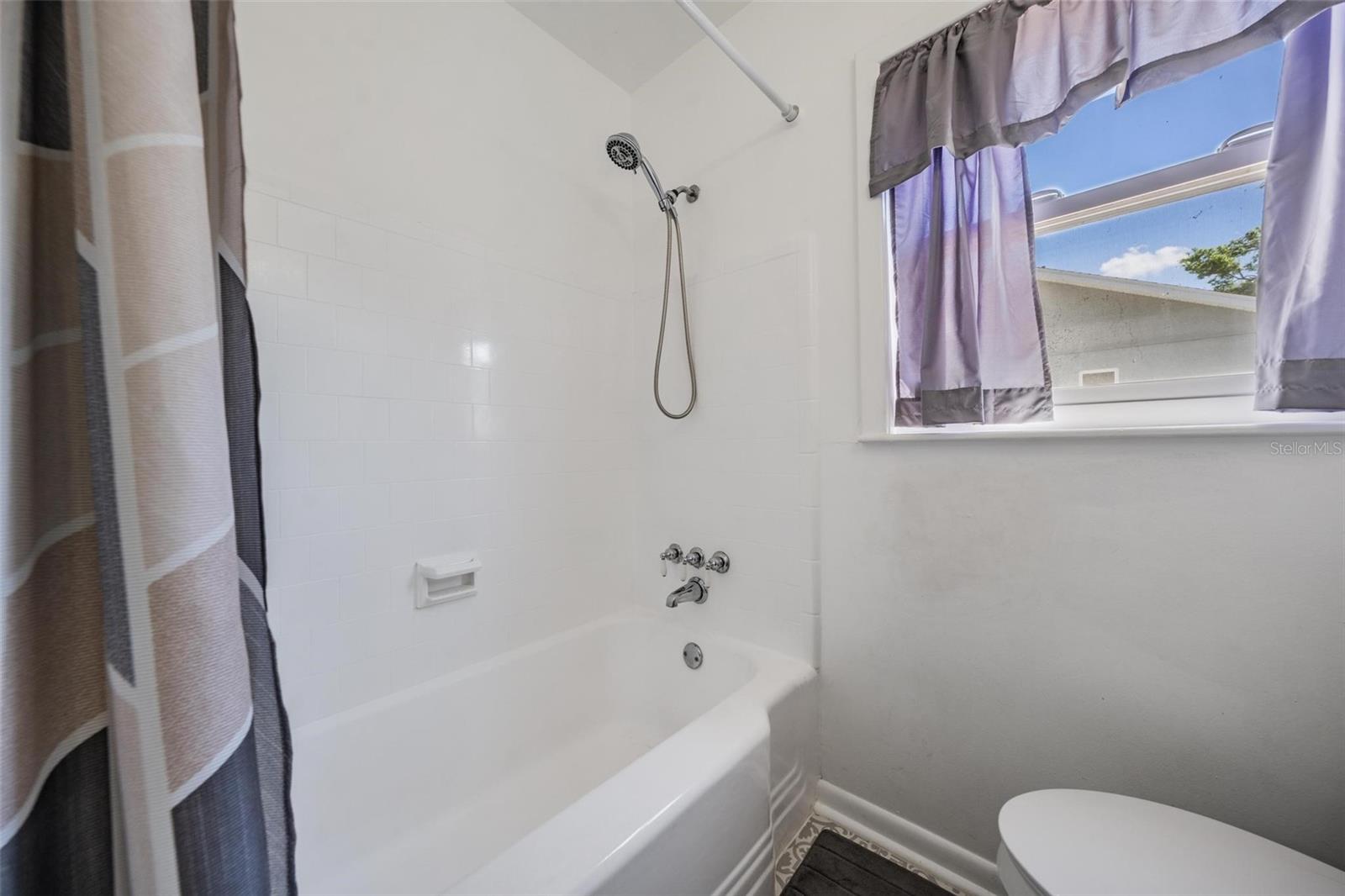 7307 N HIGHLAND AVE, TAMPA, FL, 33604